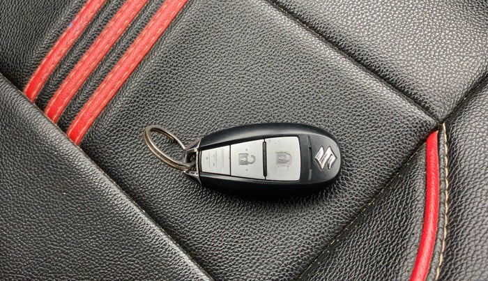 2022 Maruti Vitara Brezza VXI, Petrol, Manual, 67,430 km, Key Close Up