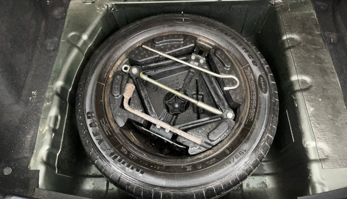 2020 Tata NEXON XE PETROL, Petrol, Manual, 18,527 km, Spare Tyre