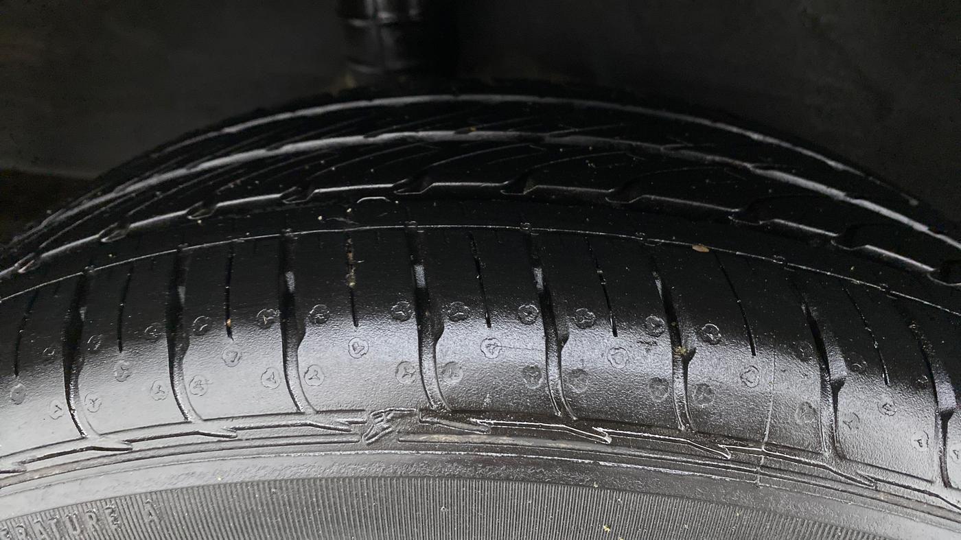 2015 Nissan Micra XV CVT, Petrol, Automatic, 75,961 km, Right Rear Tyre Tread