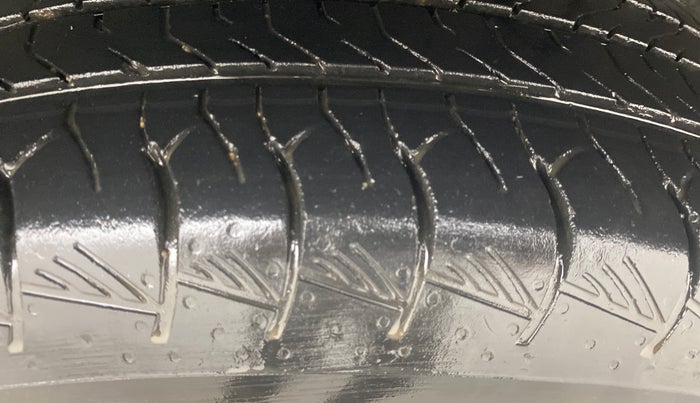 2023 Maruti Grand Vitara ALPHA PLUS HYBRID ECVT, Hybrid, Automatic, 74,240 km, Left Rear Tyre Tread