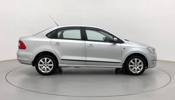2012 Skoda Rapid AMBITION 1.6 TDI CR MT, Diesel, Manual, 51,118 km, Right Side View