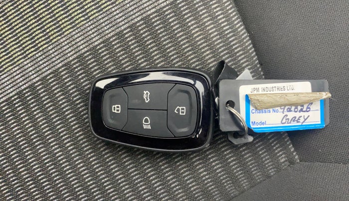 2022 Tata TIAGO NRG XZ AMT, Petrol, Automatic, 14,344 km, Key Close Up