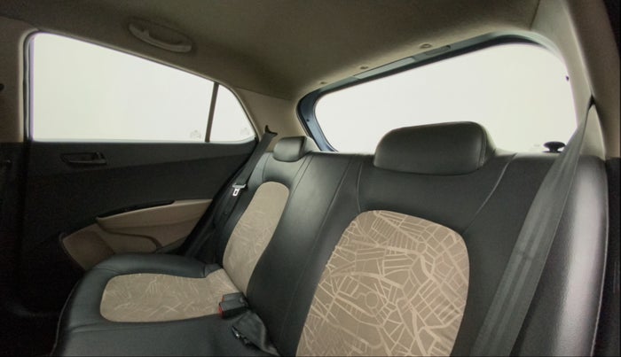 2013 Hyundai Grand i10 MAGNA 1.1 CRDI, Diesel, Manual, 81,852 km, Right Side Rear Door Cabin