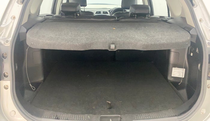 2016 Maruti S Cross ZETA 1.3, Diesel, Manual, 52,789 km, Boot Inside