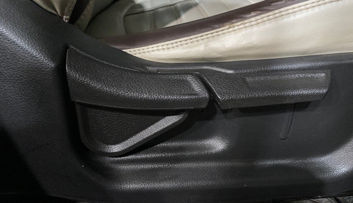 2023 KIA SELTOS HTX PETROL 1.5, Petrol, Manual, 19,512 km, Driver Side Adjustment Panel