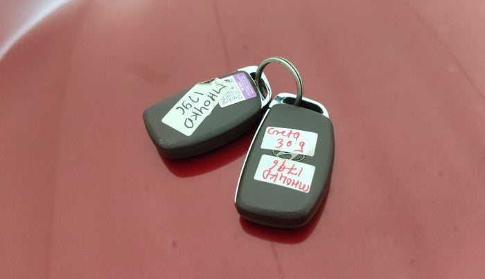 2019 Hyundai Creta SX AT 1.6 PETROL, Petrol, Automatic, 1,00,514 km, Key Close Up