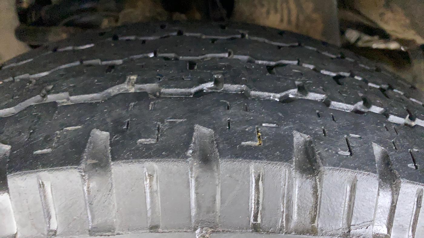 2018 Tata Hexa Varicor 400 XMA, Diesel, Automatic, 68,060 km, Left Front Tyre Tread