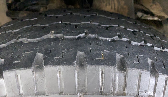 2018 Tata Hexa Varicor 400 XMA, Diesel, Automatic, 68,060 km, Left Front Tyre Tread