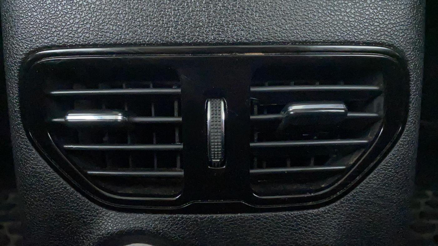 2018 Tata Hexa Varicor 400 XMA, Diesel, Automatic, 68,060 km, Rear AC Vents