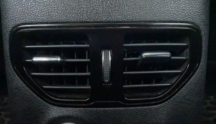 2018 Tata Hexa Varicor 400 XMA, Diesel, Automatic, 68,060 km, Rear AC Vents