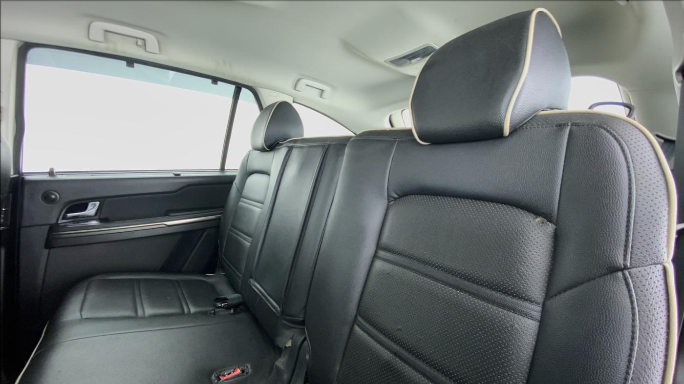 2018 Tata Hexa Varicor 400 XMA, Diesel, Automatic, 68,060 km, Right Side Rear Door Cabin