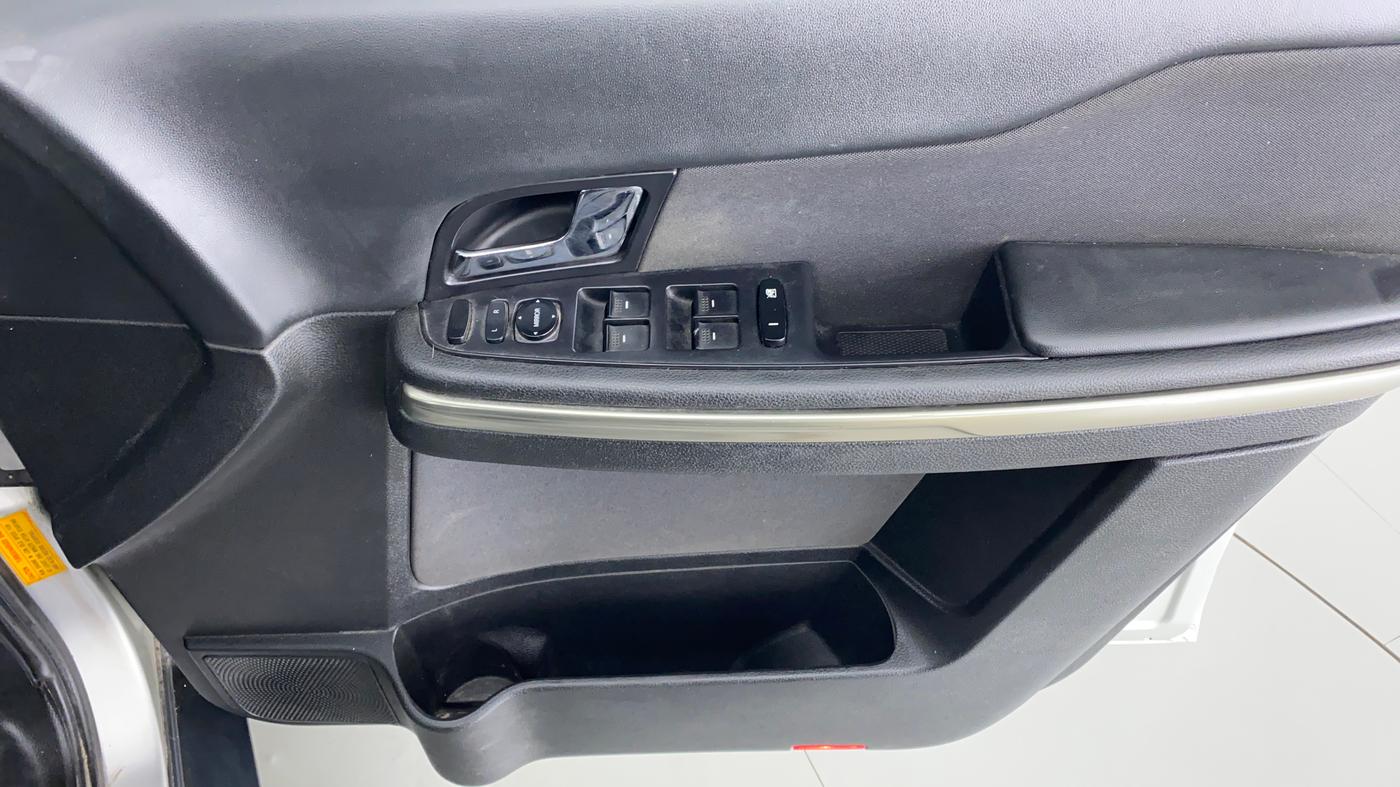 2018 Tata Hexa Varicor 400 XMA, Diesel, Automatic, 68,060 km, Driver Side Door Panels Control