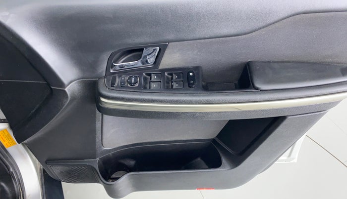 2018 Tata Hexa Varicor 400 XMA, Diesel, Automatic, 68,060 km, Driver Side Door Panels Control