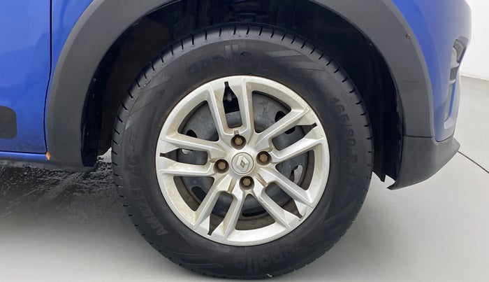 2019 Renault TRIBER RXT, Petrol, Manual, 33,367 km, Right Front Wheel