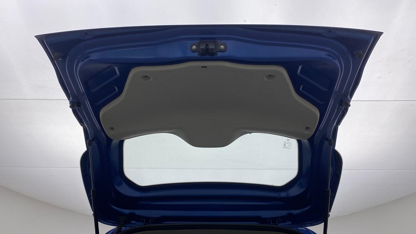 2019 Renault TRIBER RXT, Petrol, Manual, 33,367 km, Boot Door Open