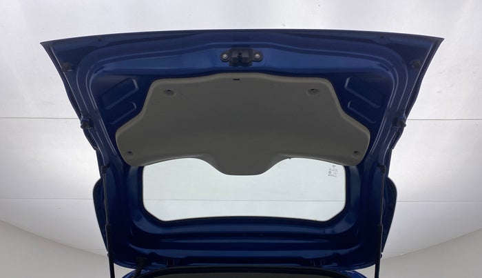 2019 Renault TRIBER RXT, Petrol, Manual, 33,367 km, Boot Door Open