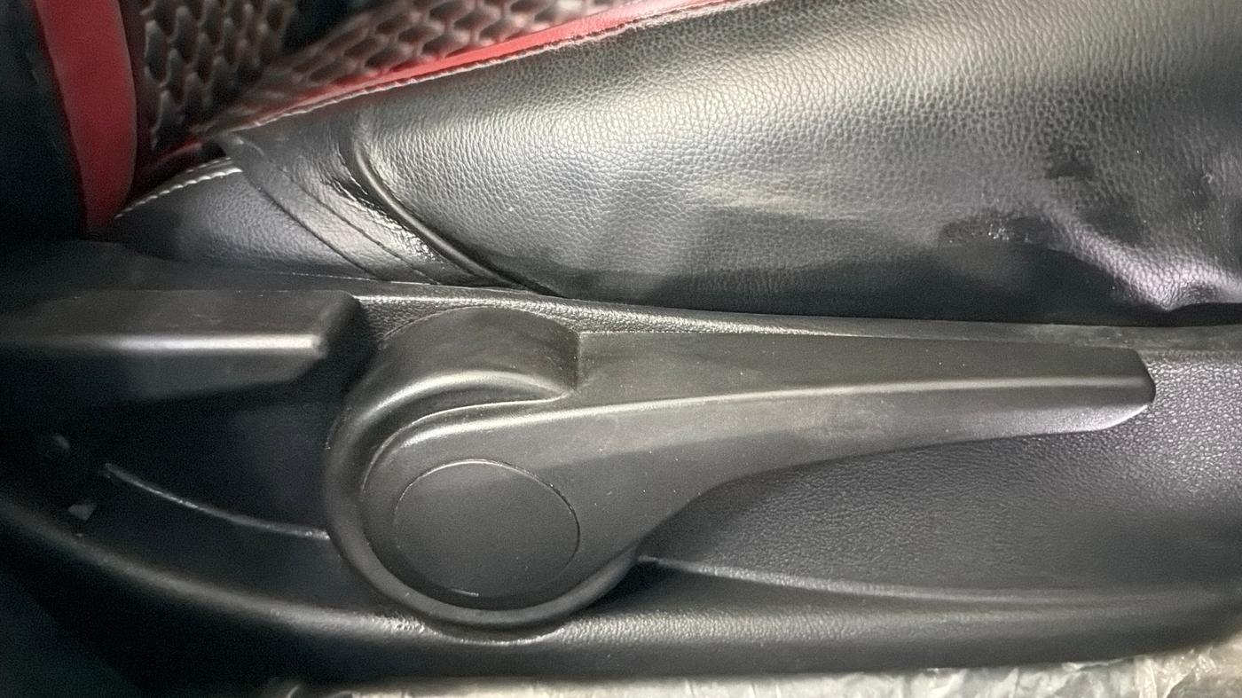 2018 Tata TIGOR XZ PLUS PETROL, Petrol, Manual, 51,742 km, Driver Side Adjustment Panel
