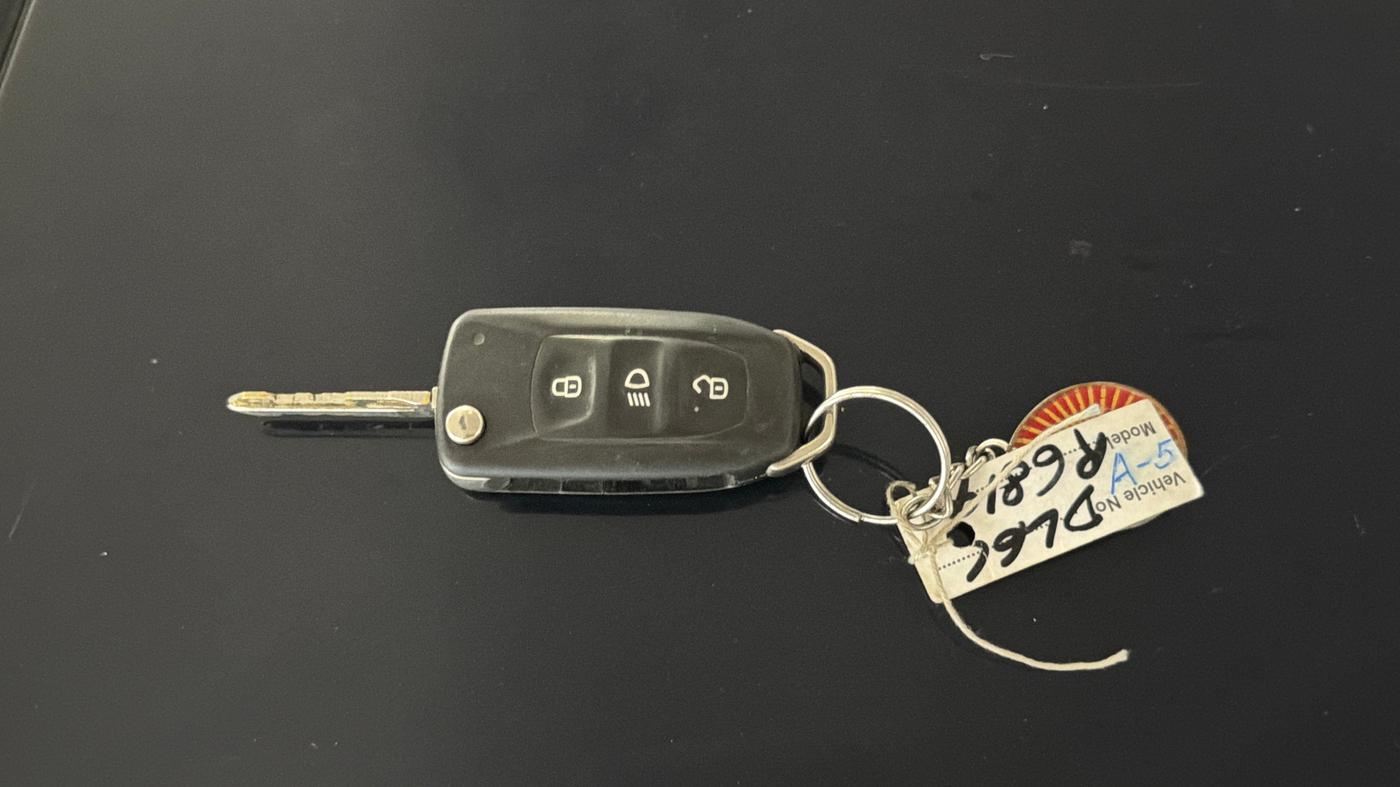 2018 Tata TIGOR XZ PLUS PETROL, Petrol, Manual, 51,742 km, Key Close Up
