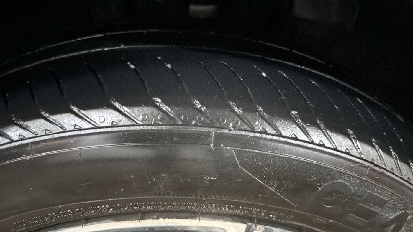 2018 Tata TIGOR XZ PLUS PETROL, Petrol, Manual, 51,742 km, Right Front Tyre Tread