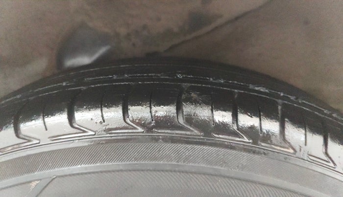 2013 Hyundai i10 SPORTZ 1.2, Petrol, Manual, 82,251 km, Left Rear Tyre Tread