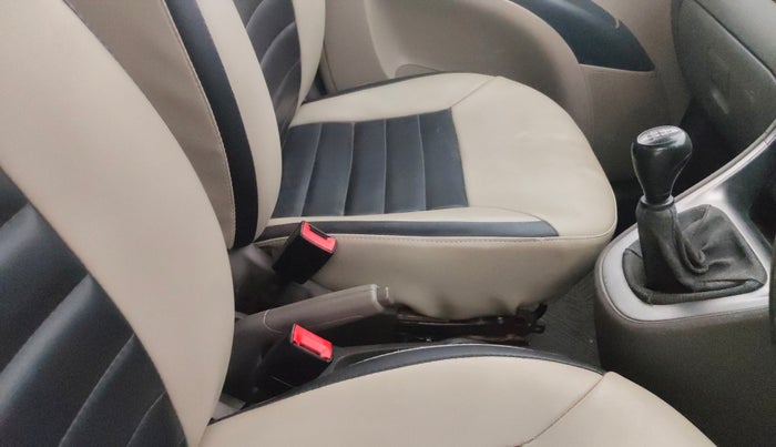 2013 Hyundai i10 SPORTZ 1.2, Petrol, Manual, 82,251 km, Gear Lever