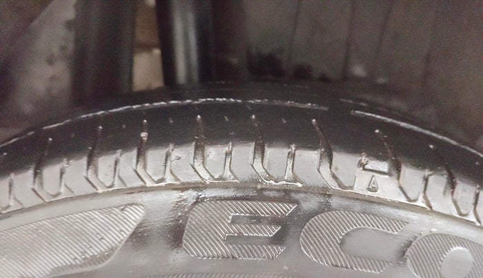 2019 Maruti Dzire VXI, Petrol, Manual, 80,777 km, Right Rear Tyre Tread