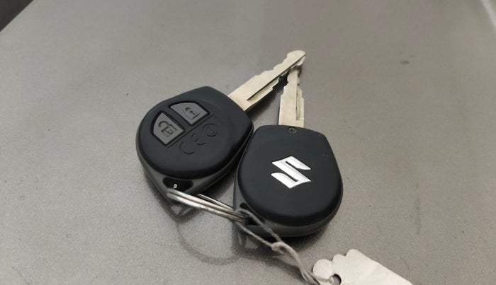 2019 Maruti Dzire VXI, Petrol, Manual, 80,777 km, Key Close Up