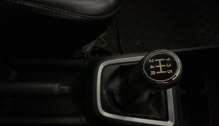 2023 Maruti Swift LXI, Petrol, Manual, 30,395 km, Gear Lever