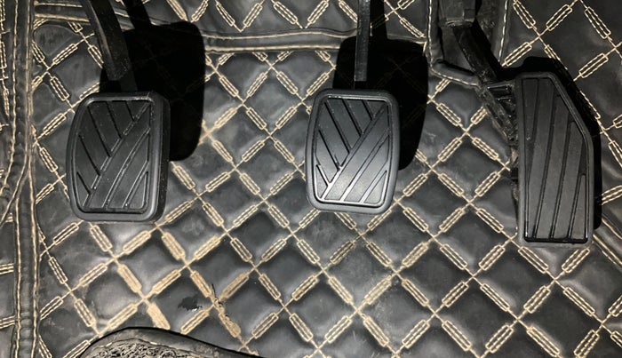 2023 Maruti Swift LXI, Petrol, Manual, 30,395 km, Pedals