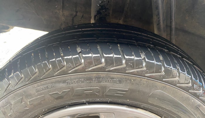 2016 Renault Kwid RXT 1.0, Petrol, Manual, 82,948 km, Right Rear Tyre Tread