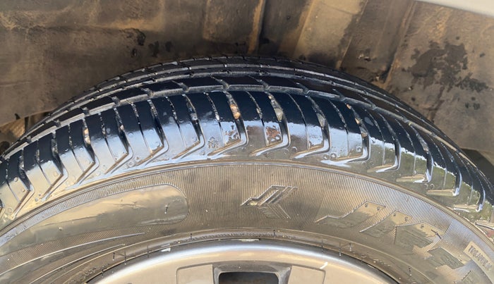 2016 Renault Kwid RXT 1.0, Petrol, Manual, 82,948 km, Left Rear Tyre Tread