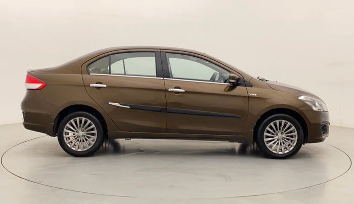 2017 Maruti Ciaz ZXI+, Petrol, Manual, 71,343 km, Right Side View
