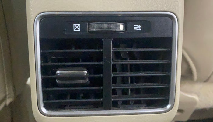 2017 Maruti Ciaz ZXI+, Petrol, Manual, 71,343 km, Rear AC Vents