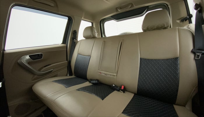 2022 Mahindra BOLERO NEO N 10 (O), Diesel, Manual, 34,643 km, Right Side Rear Door Cabin