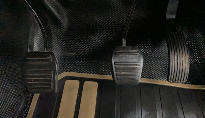 2022 Mahindra BOLERO NEO N 10 (O), Diesel, Manual, 34,643 km, Pedals