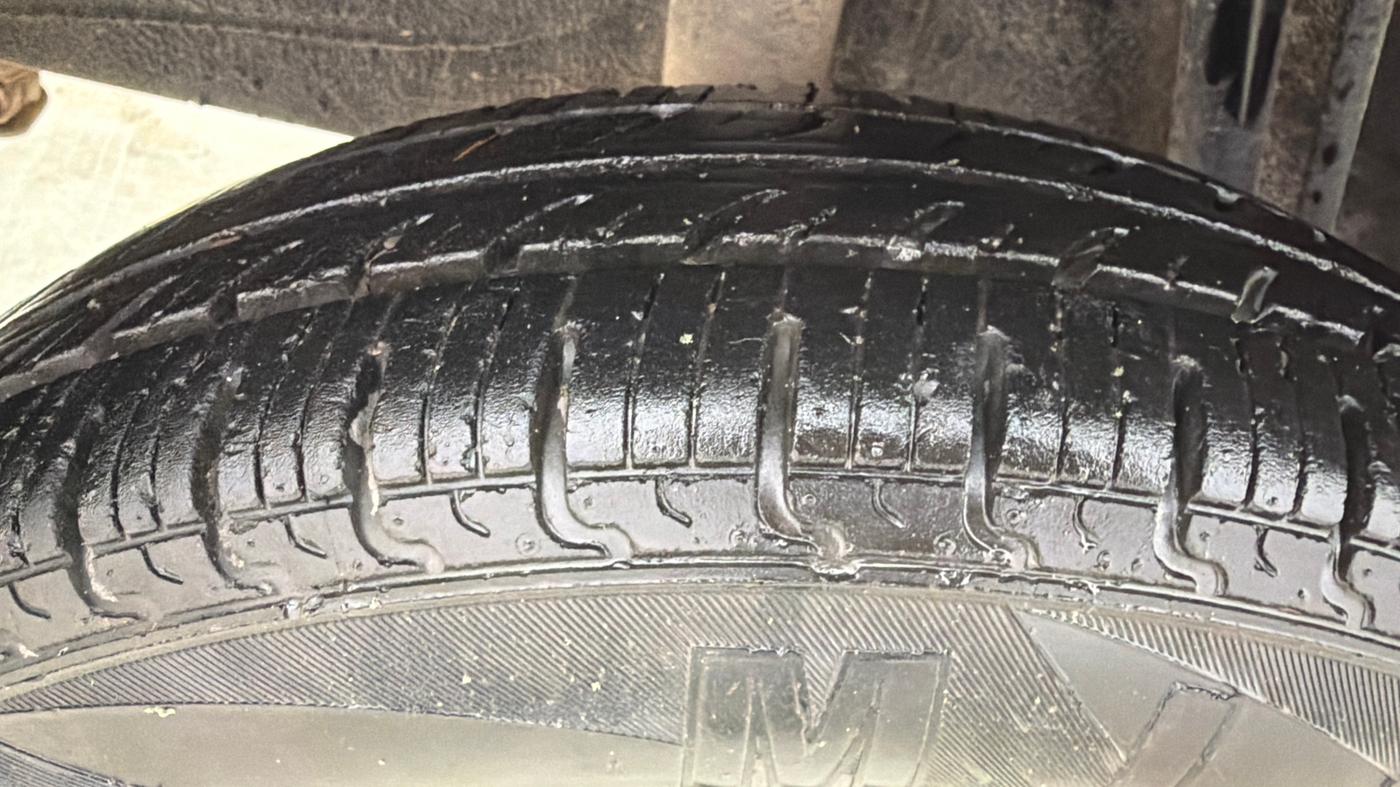 2019 Renault Kwid RXT 1.0 AMT (O), Petrol, Automatic, 89,687 km, Right Rear Tyre Tread