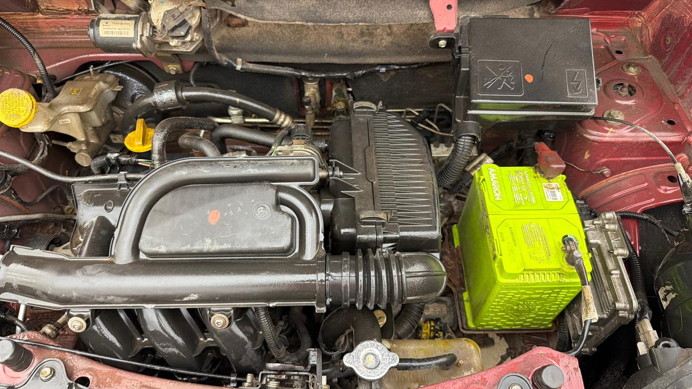 2019 Renault Kwid RXT 1.0 AMT (O), Petrol, Automatic, 89,687 km, Engine View - Left