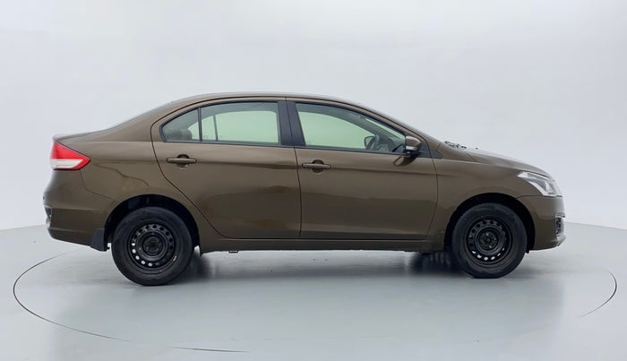 2014 Maruti Ciaz VDI PLUS, Diesel, Manual, 1,35,606 km, Right Side