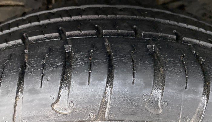 2019 Tata Tiago XT 1.2 REVOTRON, Petrol, Manual, 29,831 km, Left Front Tyre Tread
