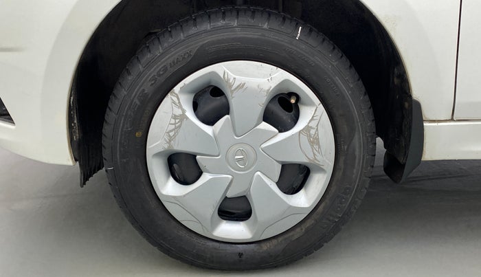 2019 Tata Tiago XT 1.2 REVOTRON, Petrol, Manual, 29,831 km, Left Front Wheel