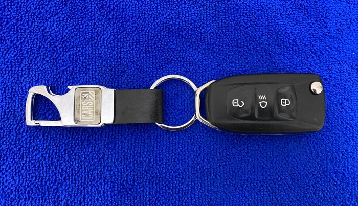 2019 Tata Tiago XT 1.2 REVOTRON, Petrol, Manual, 29,831 km, Key Close Up