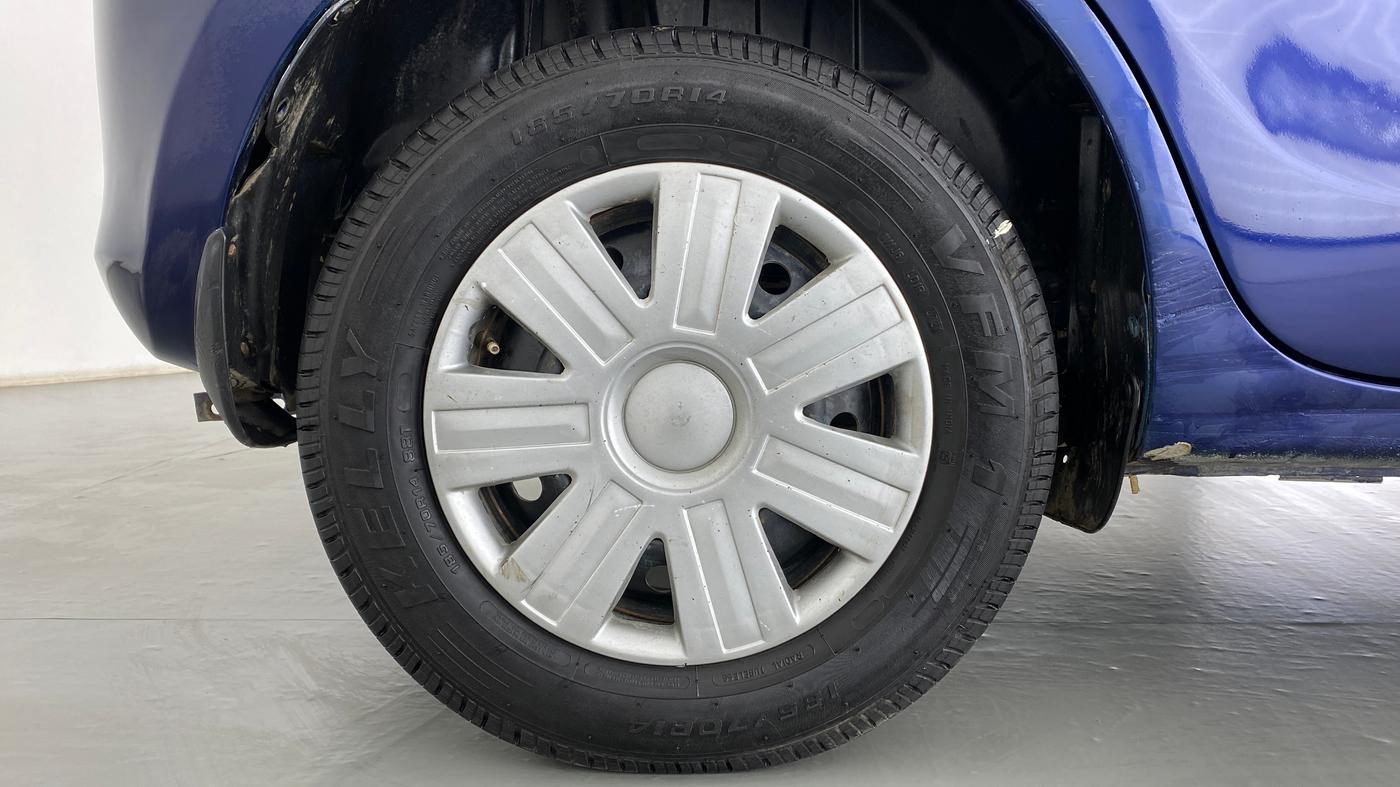 2018 Maruti Swift VXI, Petrol, Manual, 90,371 km, Right Rear Wheel