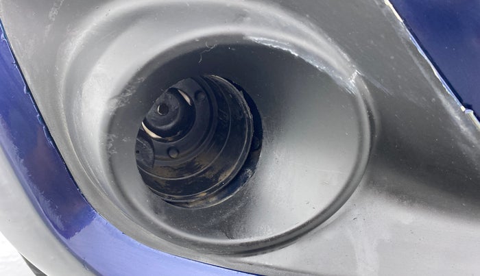 2018 Maruti Swift VXI, Petrol, Manual, 90,371 km, Right fog light - Fog Light cover missing