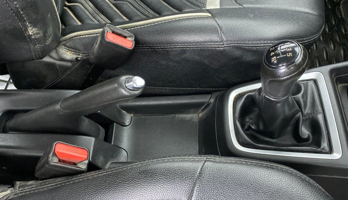2018 Maruti Swift VXI, Petrol, Manual, 90,371 km, Gear Lever