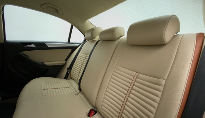 2012 Volkswagen Jetta TRENDLINE 1.4 TSI MT, Petrol, Manual, 76,679 km, Right Side Rear Door Cabin
