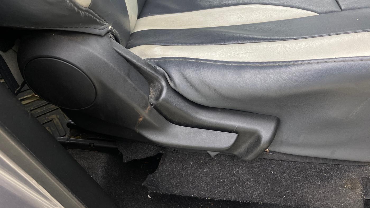 2017 Maruti IGNIS DELTA 1.2, Petrol, Manual, 23,299 km, Driver Side Adjustment Panel