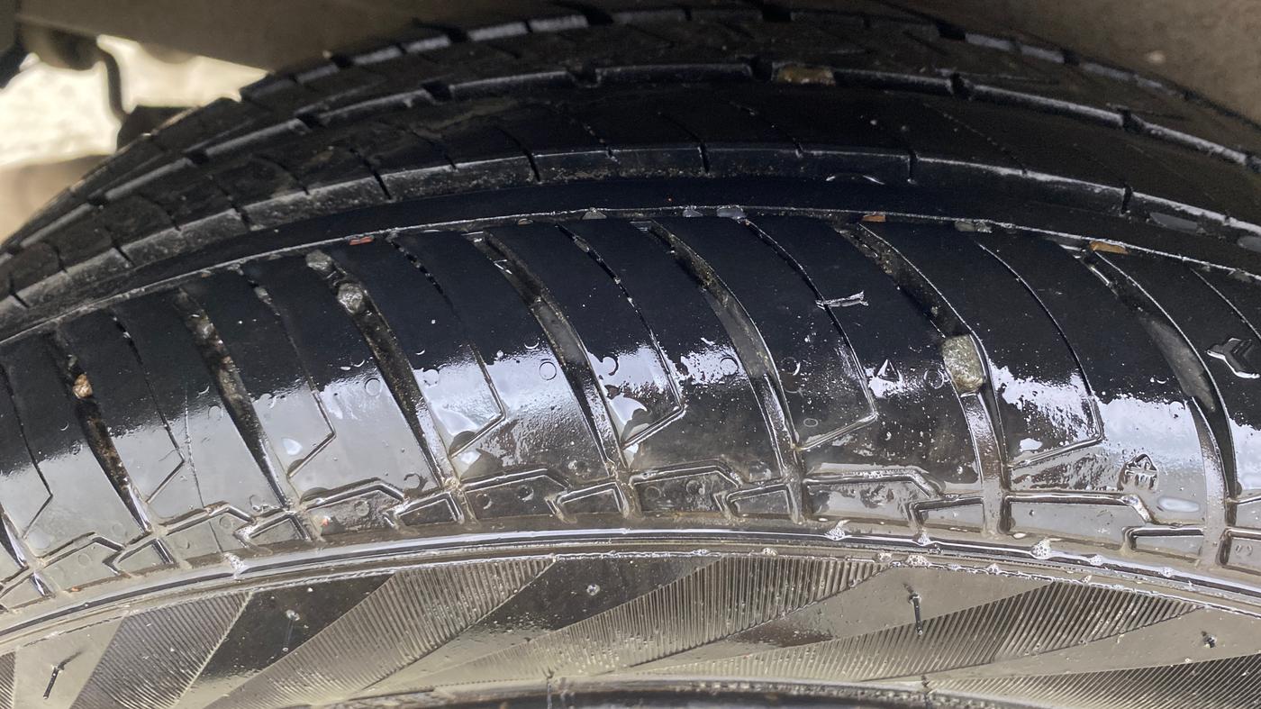2017 Maruti IGNIS DELTA 1.2, Petrol, Manual, 23,299 km, Right Rear Tyre Tread