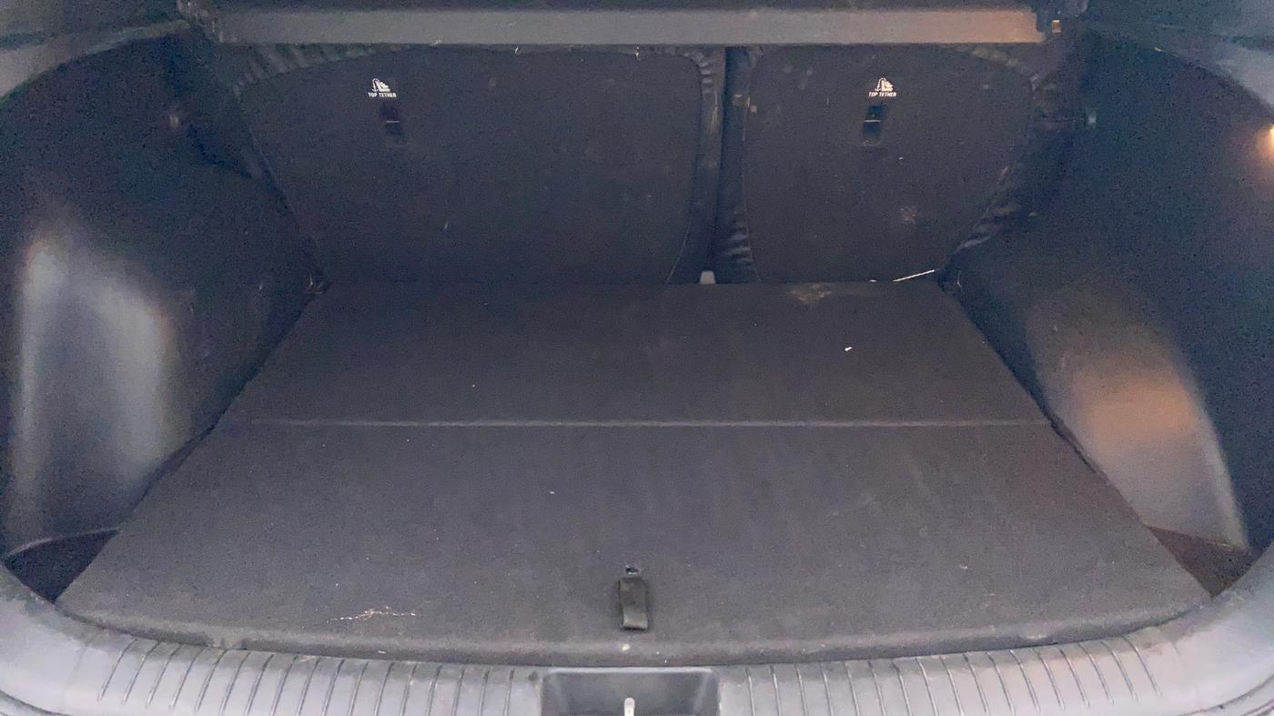 2017 Hyundai Creta SX PLUS AT 1.6 PETROL, Petrol, Automatic, 45,452 km, Boot Inside