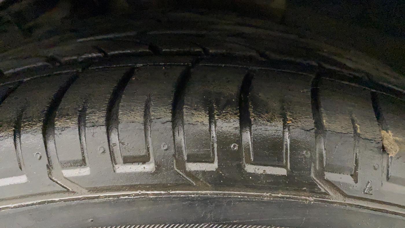 2017 Hyundai Creta SX PLUS AT 1.6 PETROL, Petrol, Automatic, 45,452 km, Left Front Tyre Tread