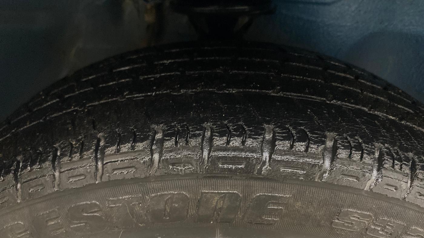 2016 Maruti Alto K10 VXI, Petrol, Manual, 92,991 km, Right Front Tyre Tread